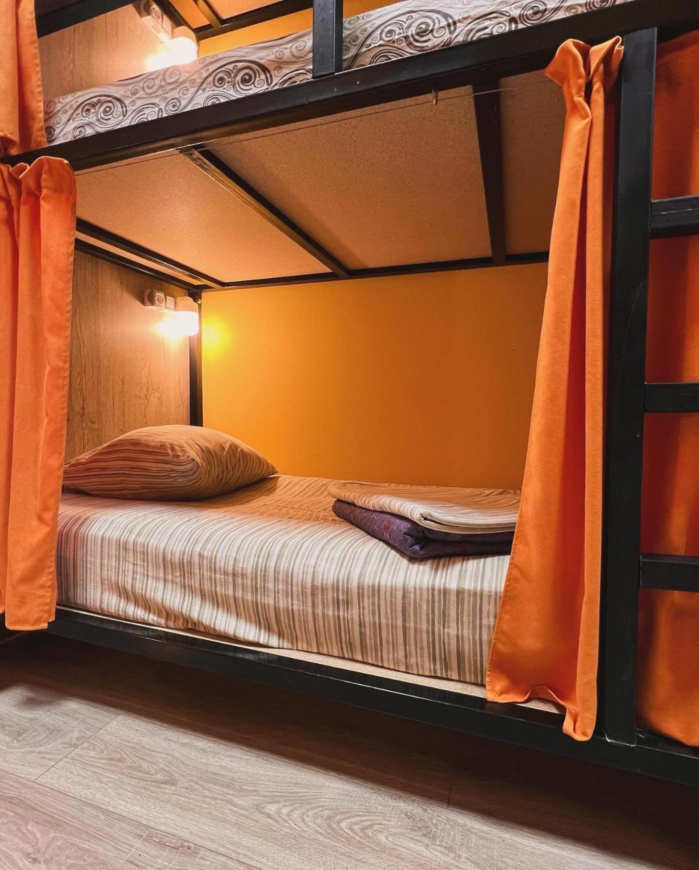 Рой Hostel Almaty Luaran gambar