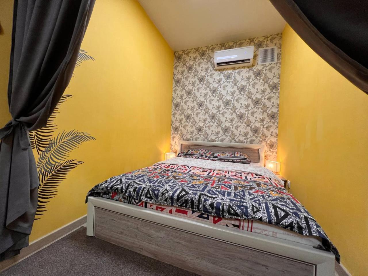 Рой Hostel Almaty Luaran gambar